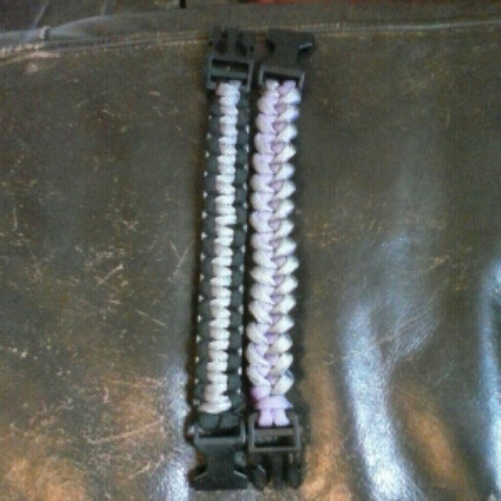 Handmade regular and sharktooth paracord bracelets